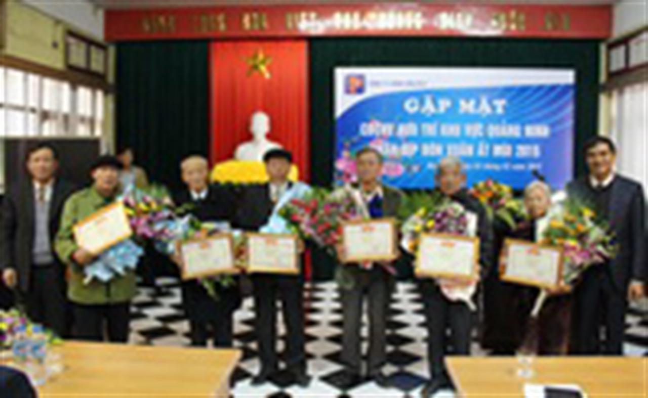 Gặp mặt CBCNV hưu trí nhân dịp đón xuân Ất Mùi 2015