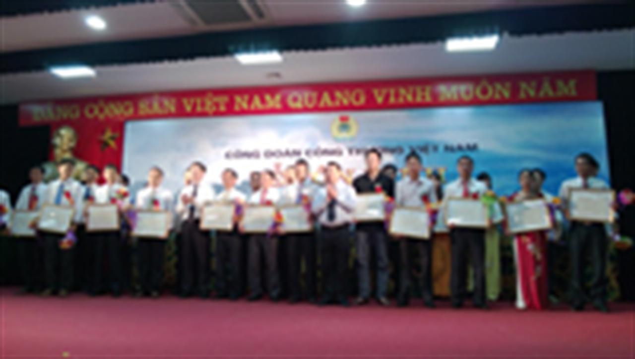 5 CBCNV-NLĐ Petrolimex được tôn vinh