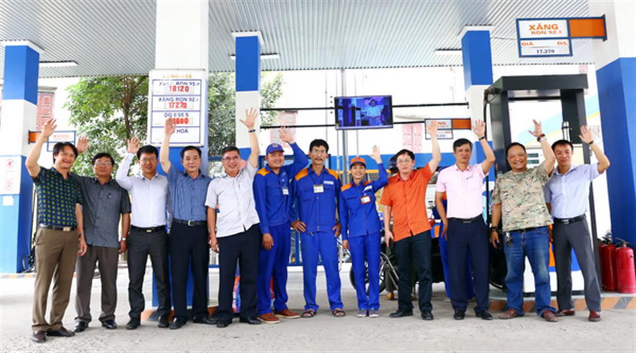 CHXD Xa La tiên phong áp dụng chương trình “Hòa âm ánh sáng PLX”
