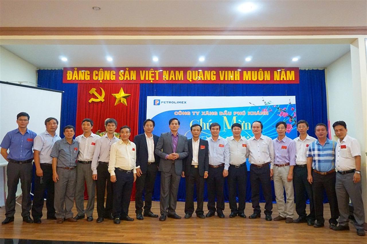 Petrolimex Khánh Hòa trong ngày làm việc đầu Xuân Mậu Tuất 2018