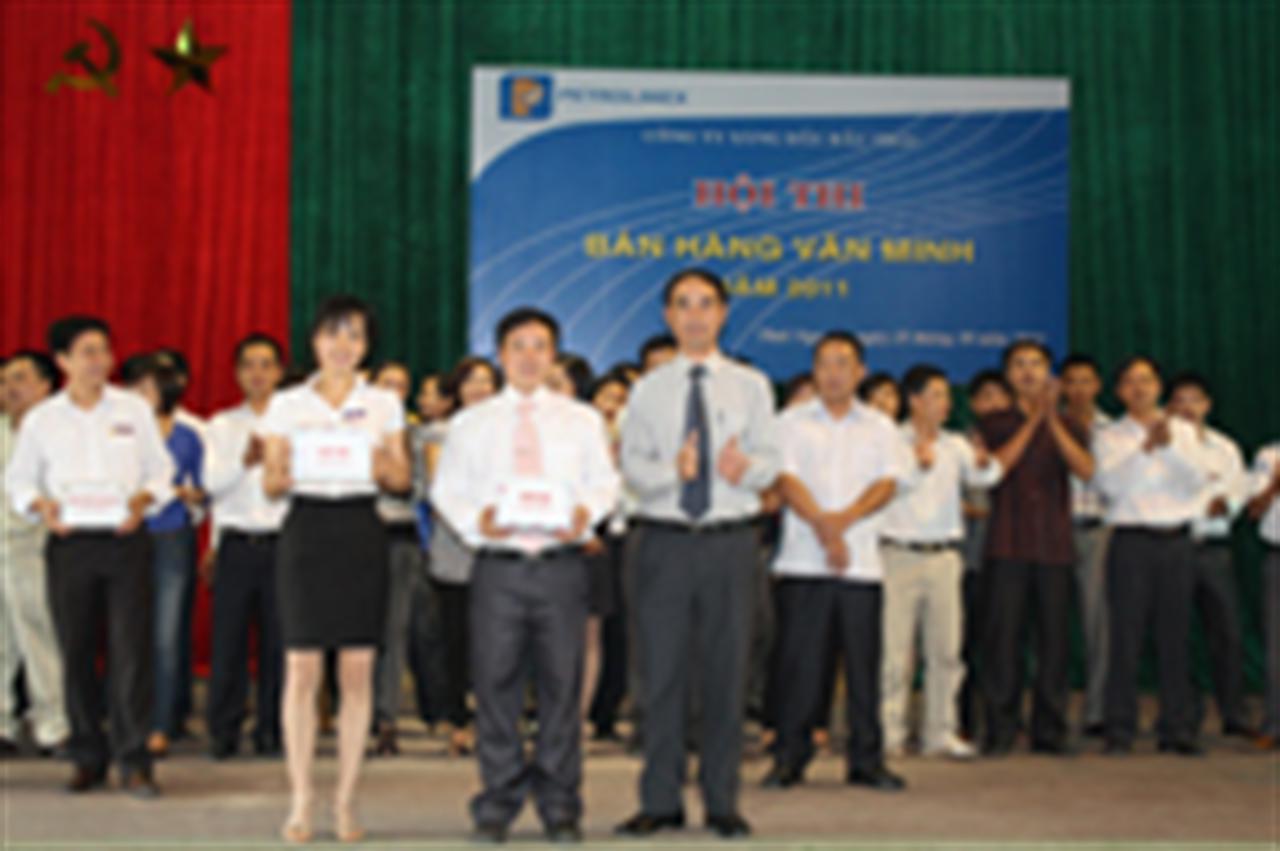 Petrolimex Bắc Thái Tổ chức thành công Hội thi Bán hàng văn minh năm 2011