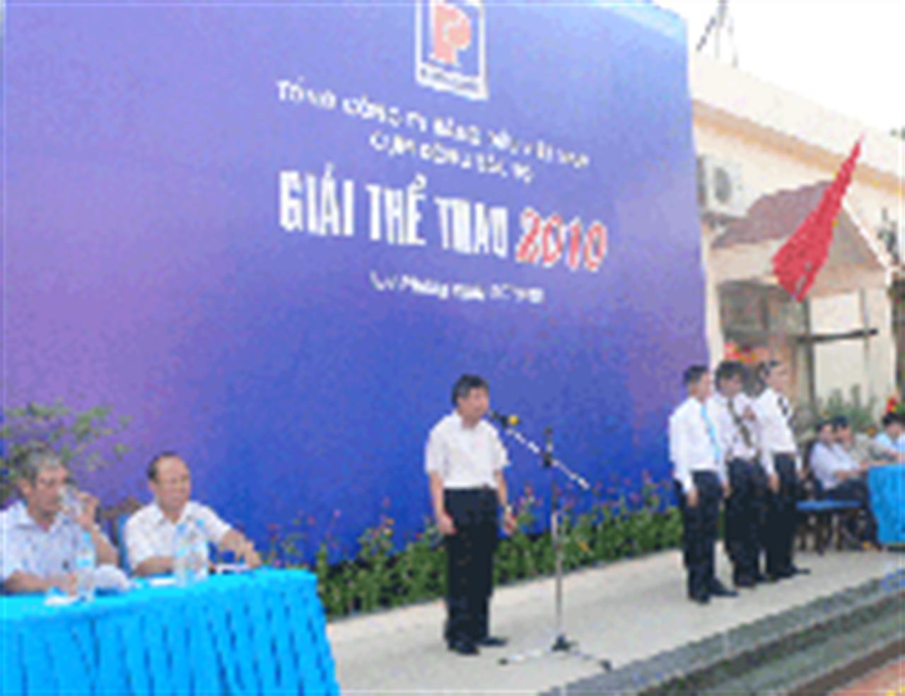 Hoạt động Công đoàn phải có sắc thái và góp phần xây dựng đội ngũ người lao động văn minh, chuyên nghiệp