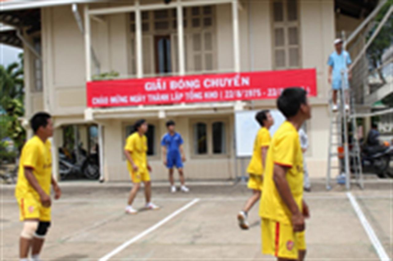 Tổ chức giải bóng chuyền chào mừng 37 năm ngày thành lập Tổng Kho Xăng dầu Nhà Bè