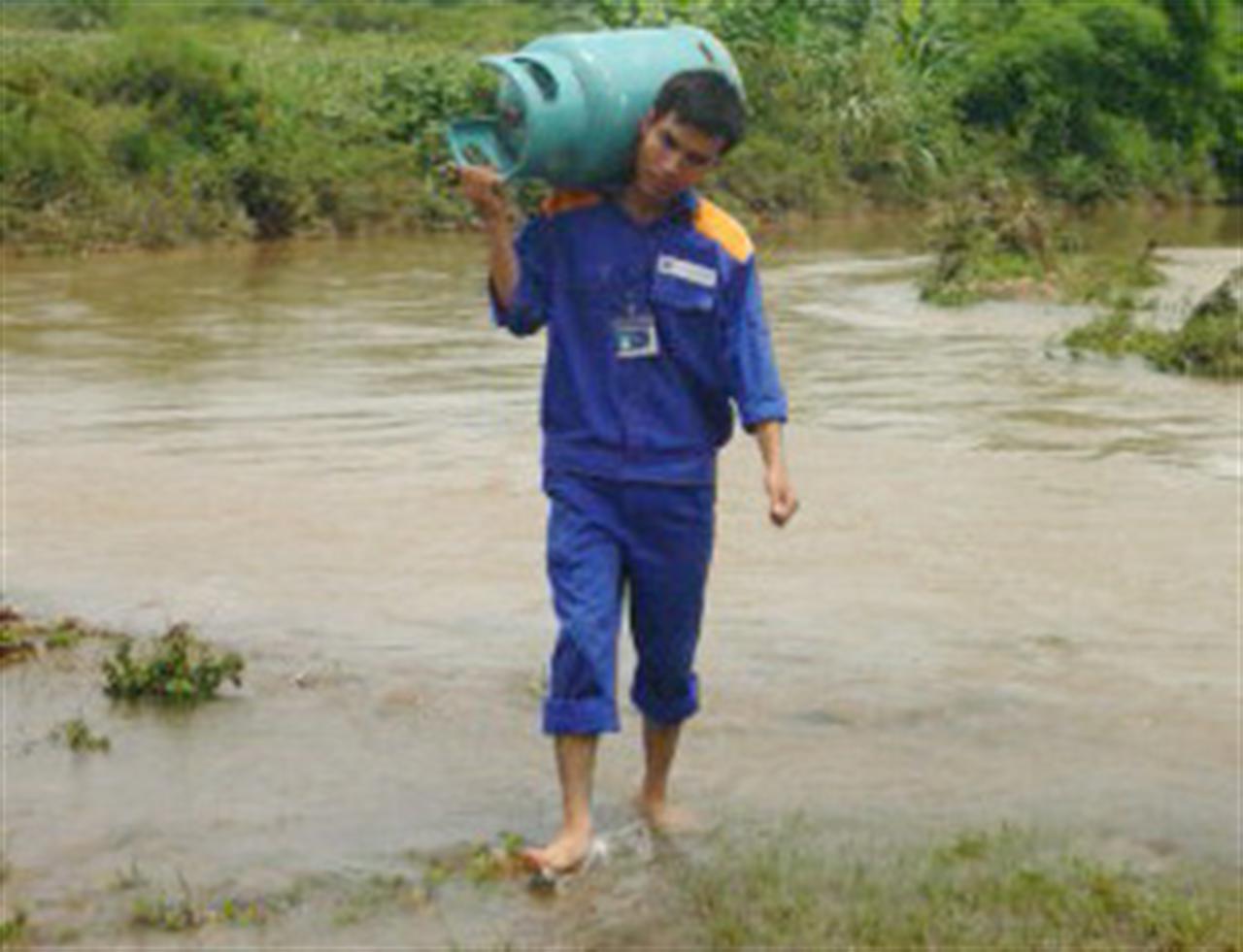 Hơn cả mười thương