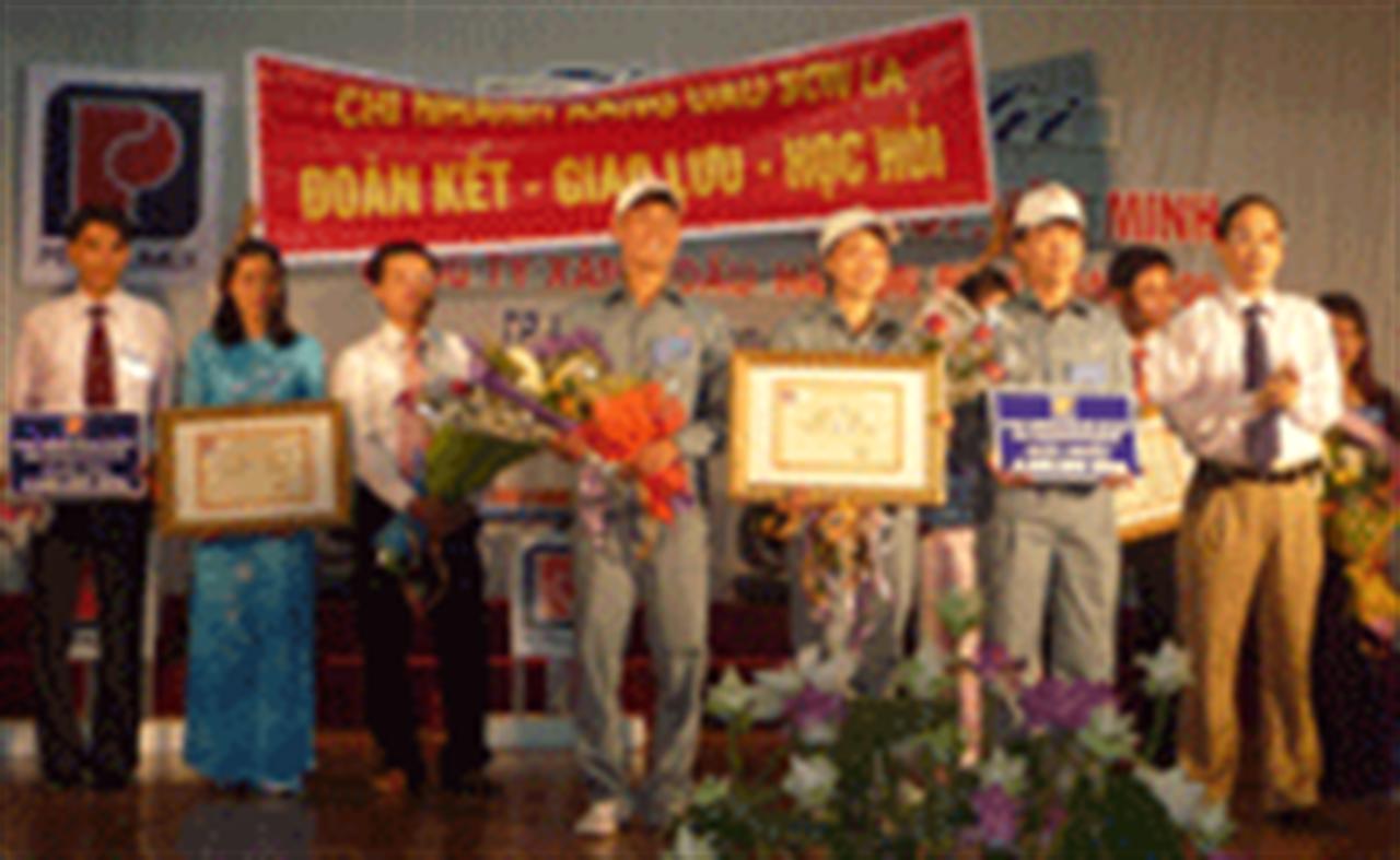 Công ty Xăng dầu Hà Sơn Bình đã tổ chức  Hội thi “Nhân viên bán hàng giỏi - văn minh”
