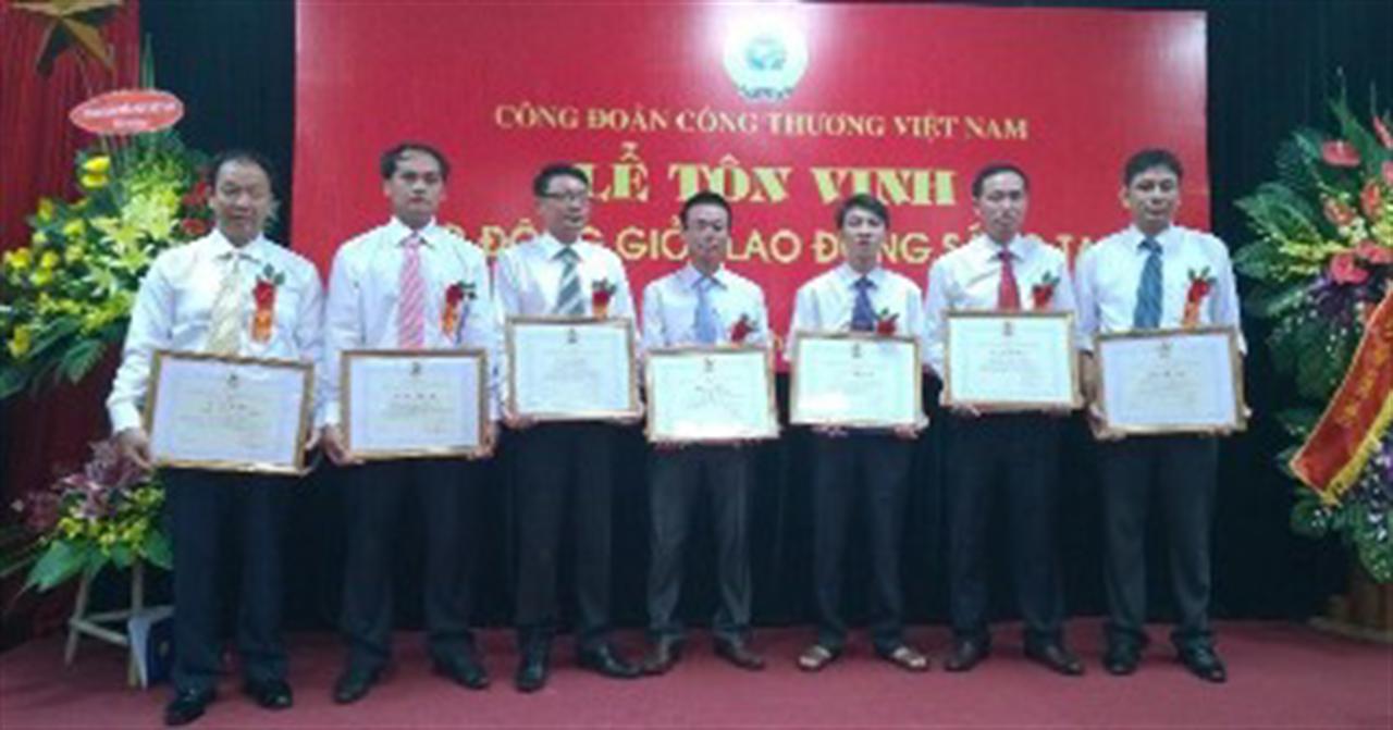 Công đoàn Xăng dầu Việt Nam tổ chức gặp mặt "Lao động giỏi, lao động sáng tạo" năm 2013