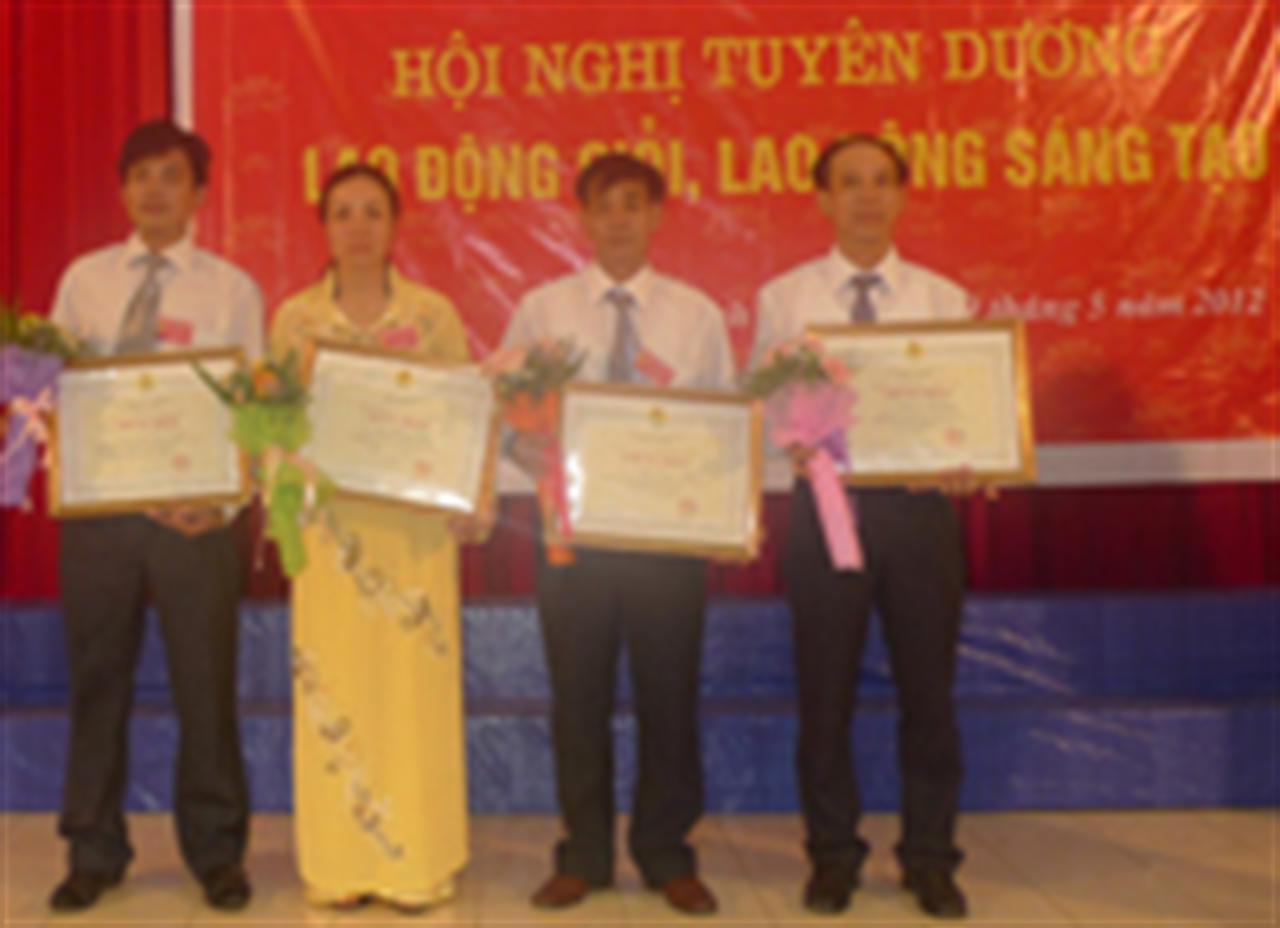 Hội nghị tuyên dương Lao động giỏi, Lao động sáng tạo