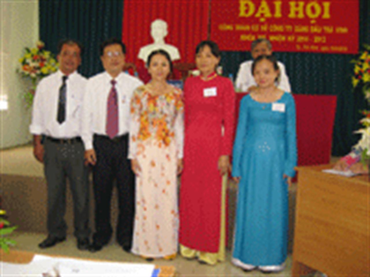 Đại hội Công đoàn Công ty Xăng dầu Trà Vinh lần thứ VIII Nhiệm kỳ 2010 - 2013