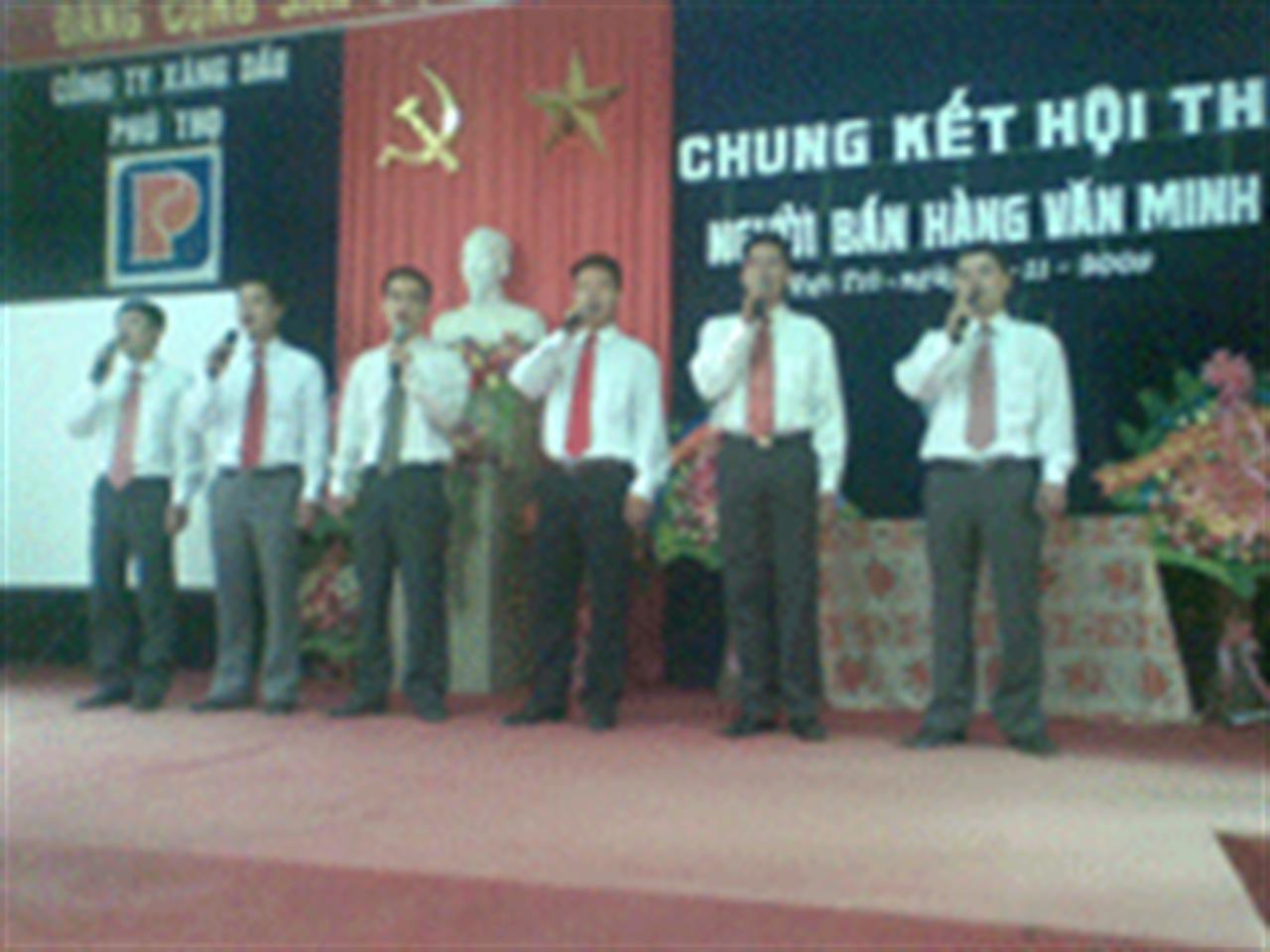 Công ty Xăng dầu Phú Thọ tổ chức Hội thi “Người bán hàng văn minh” năm 2008.