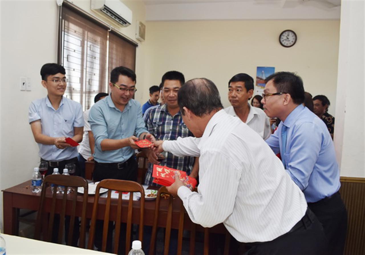 Petrolimex Đồng Nai khai Xuân Mậu Tuất 2018