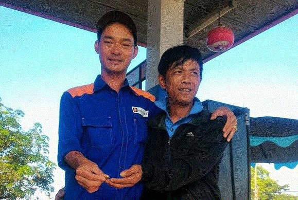 Anh Trần Doãn Lục trả lại vàng cho người đánh rơi