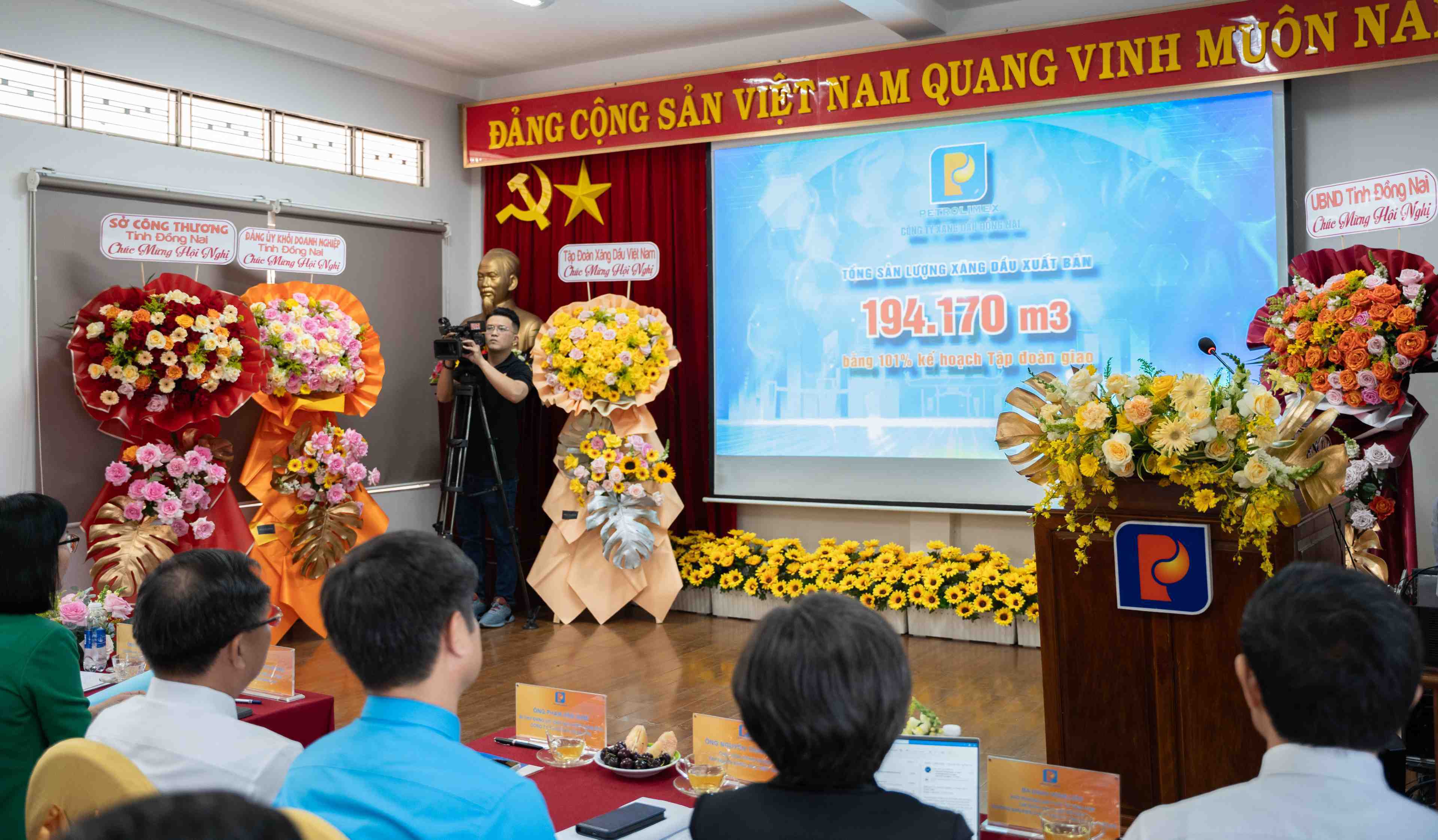 Petrolimex Đồng Nai Hội nghị tổng kết 2023: “Hành trình về đích năm 2023”