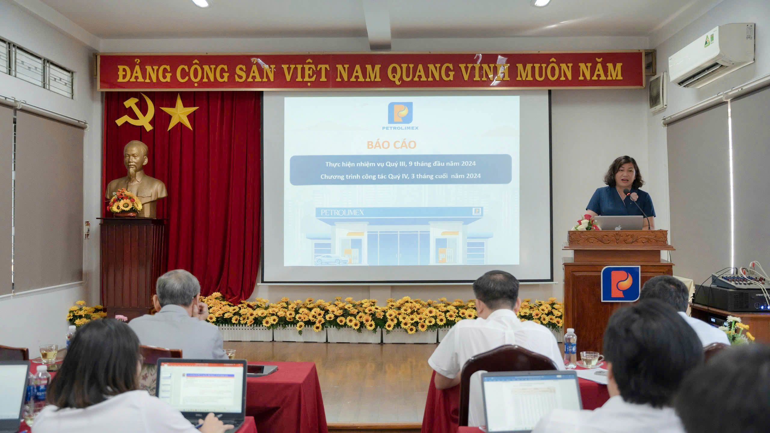 Sơ kết 9 tháng đầu năm: Cùng với đà phát triển, tập trung nỗ lực hoàn thành và hoàn thành vượt mức kế hoạch