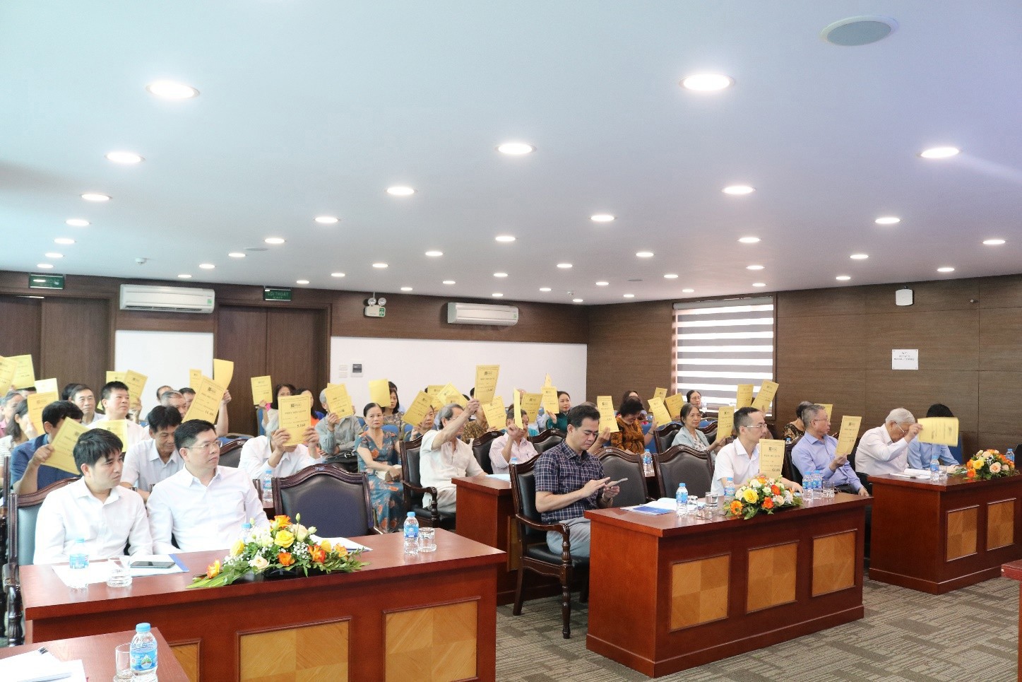 ĐẠI HỘI ĐỒNG CỔ ĐÔNG THƯỜNG NIÊN CÔNG TY CP THIẾT BỊ XĂNG DẦU PETROLIMEX NĂM 2025 (MÃ CP: PEQ)