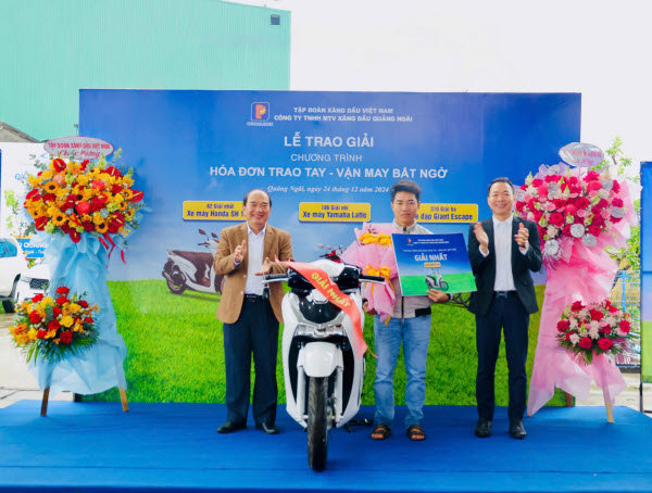 Petrolimex Quảng Ngãi tổ chức Lễ trao thưởng chương trình “Hóa đơn trao tay – Vận may bất ngờ”
