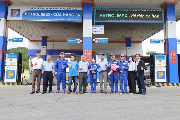 Vinh danh, khen thưởng đột xuất 02 CHXD tiêu biểu trong thi đua tháng 3/2025
