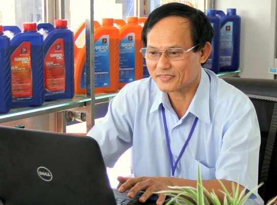 Vất vả mà vui