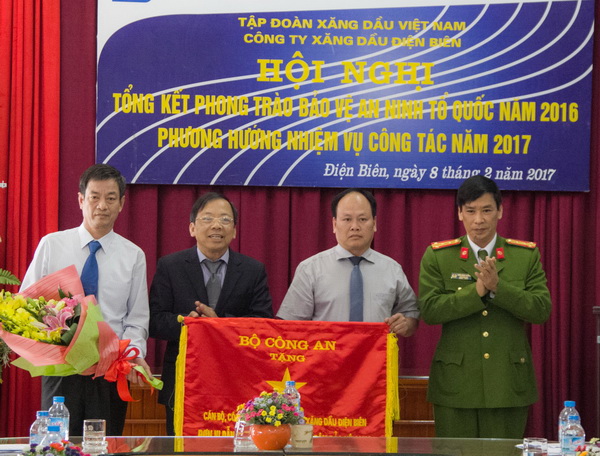 Petrolimex Điện Biên xuất sắc trong phong trào “Toàn dân bảo vệ ANTQ” năm 2016