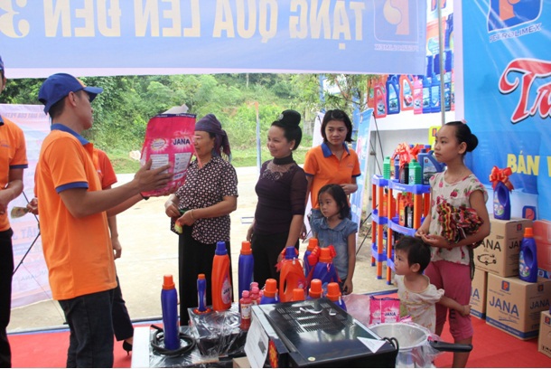 Petrolimex Điện Biên “Tri ân khách hàng”