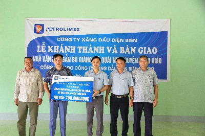 Khánh thành nhà văn hóa bản Bó Giáng