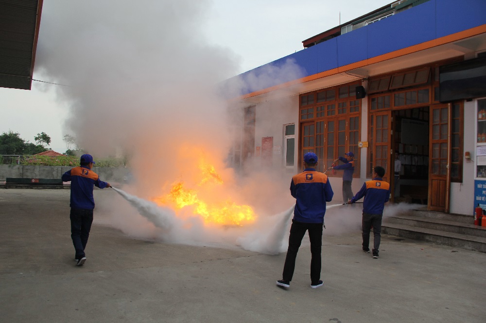 Petrolimex Điện Biên: Diễn tập chữa cháy và cứu nạn, cứu hộ