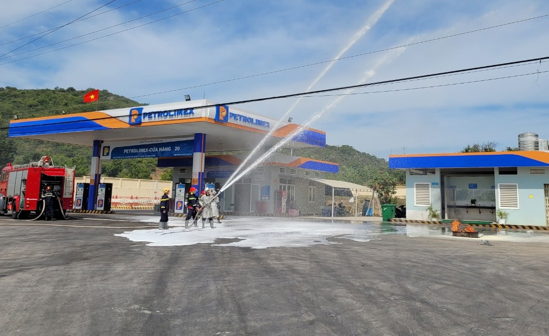 Thực tập phương án PCCC&CNCH tại Petrolimex-Cửa hàng 20 Công ty TNHH MTV Xăng dầu Bình Thuận