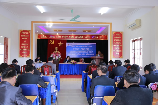 Quyết tâm vượt khó, đổi mới, tiến lên