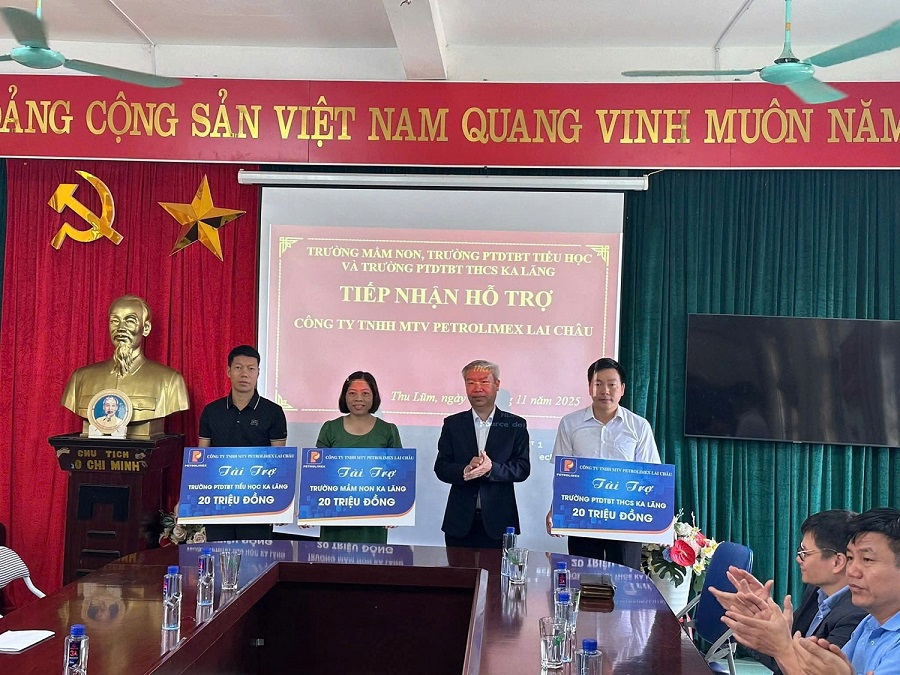 Petrolimex Lai Châu đồng hành cùng giáo dục trong Tháng Tri ân thầy cô