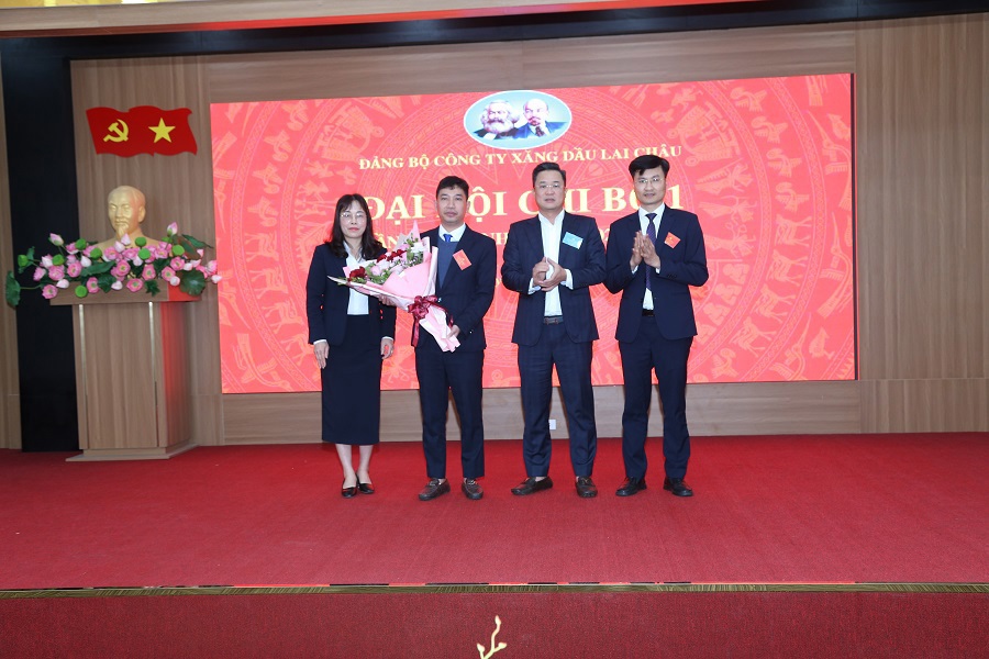 Đảng bộ Công ty xăng dầu Lai Châu- Đại hội chi bộ mẫu chi bộ 1 nhiệm kỳ 2025-2027