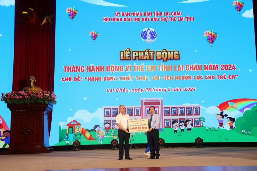 Công ty xăng dầu Lai Châu ủng hộ 50 triệu đồng vào Quỹ bảo trợ trẻ em tỉnh Lai Châu