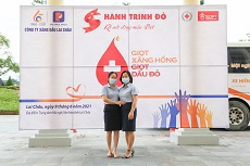 NLĐ Petrolimex Lai Châu hiến 42 đơn vị "xăng hồng - dầu đỏ"