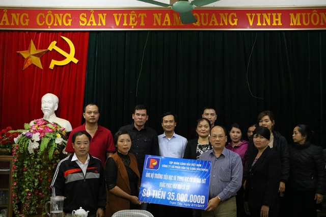 VIPCO chia sẻ, hỗ trợ người dân vùng lũ