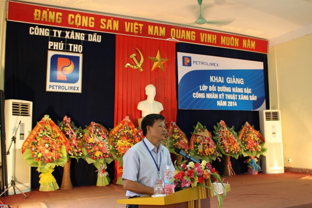 Khai giảng lớp nâng bậc CNKT xăng dầu năm 2014