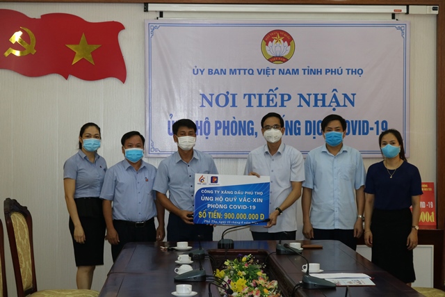 Petrolimex Phú Thọ đóng góp thêm 900 triệu đồng Quỹ vắc xin phòng Covid-19