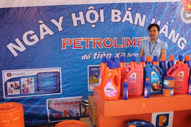 Ngày hội bán hàng tại CHXD số 51 Petrolimex Phú Thọ