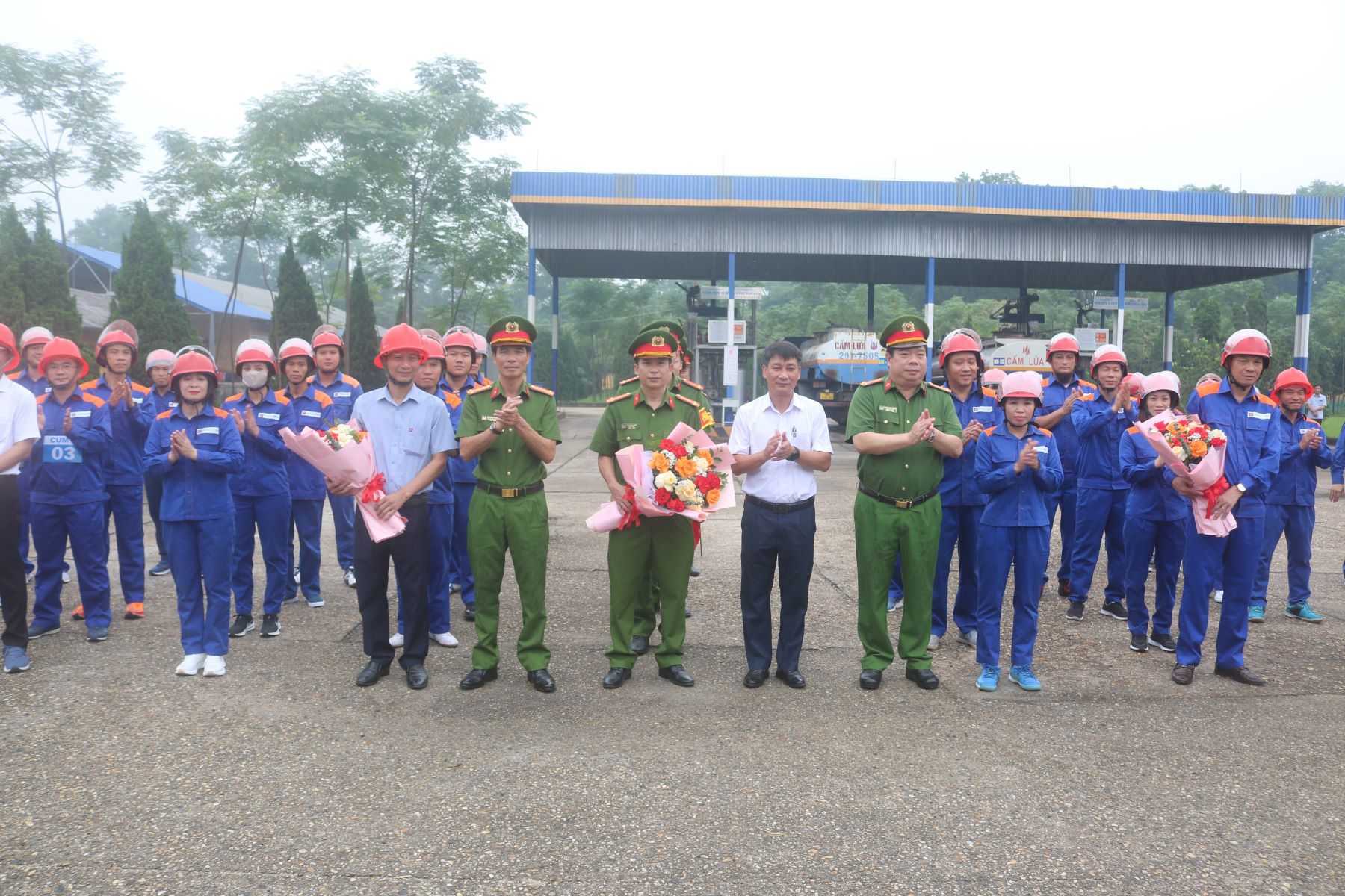 Hội thao PCCC & Cứu nạn cứu hộ kỷ niệm 68 năm thành lập Công ty Xăng dầu Phú Thọ