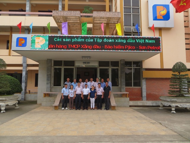 Cùng nhau hoàn thành vượt mức 5 -10% kế hoạch năm 2014