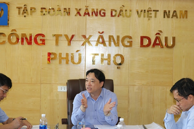 Phó Tổng giám đốc Petrolimex Nguyễn Văn Sự thăm và làm việc tại Công ty Xăng dầu Phú Thọ