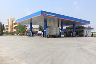 63 năm vững vàng tiến bước