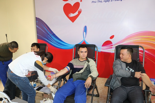 Chương trình hiến máu tình nguyện “Giọt Xăng hồng – Giọt Dầu đỏ