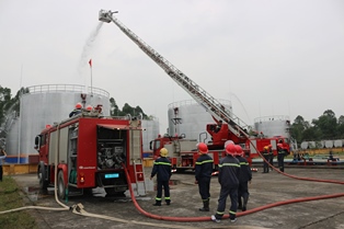 Diễn Tập PCCC & CNCH kho Xăng dầu Phủ Đức