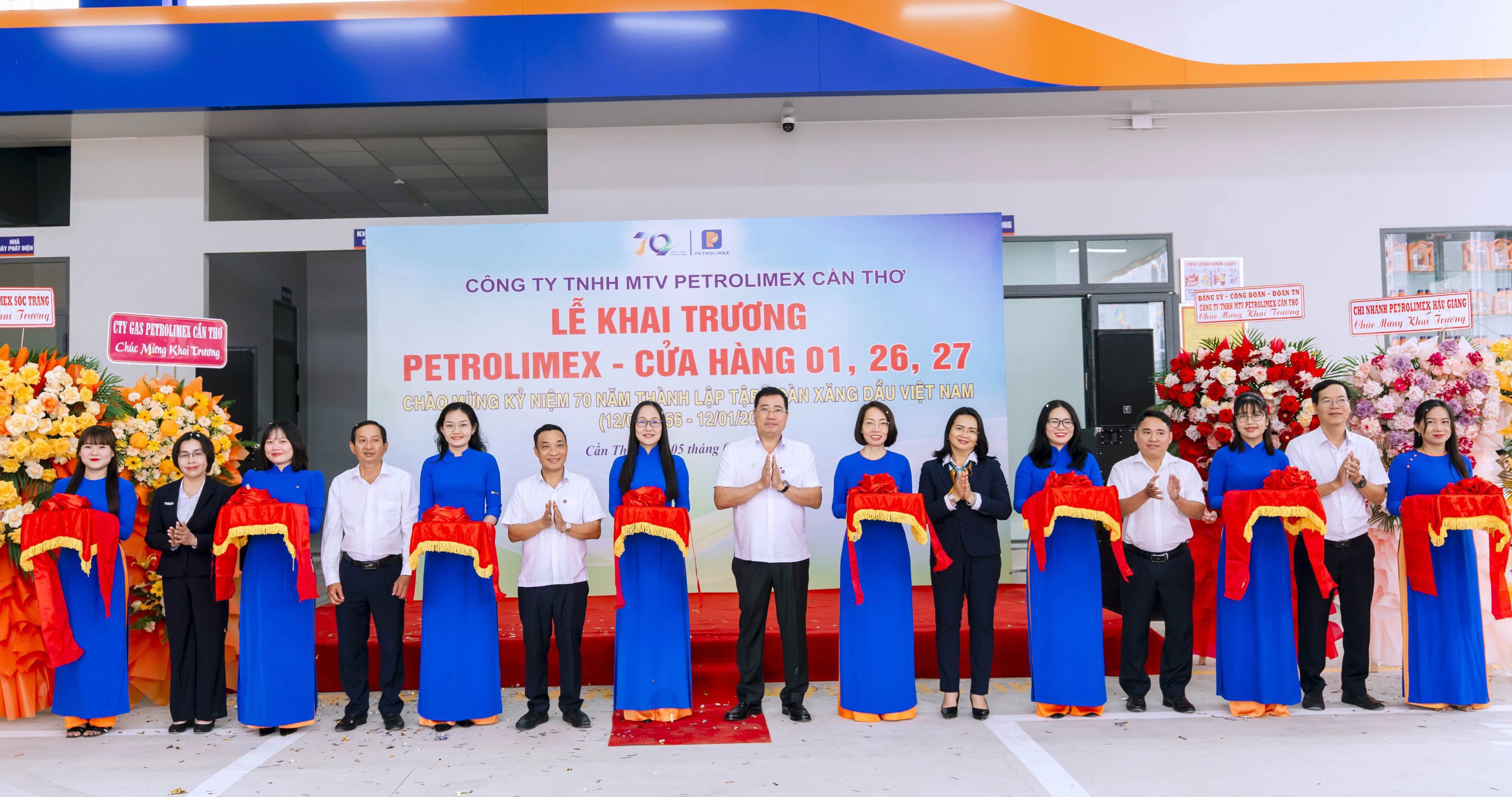 Petrolimex Cần Thơ đồng loạt khai trương Petrolimex – Cửa hàng 01, Petrolimex – Cửa hàng 26, Petrolimex – Cửa hàng 27