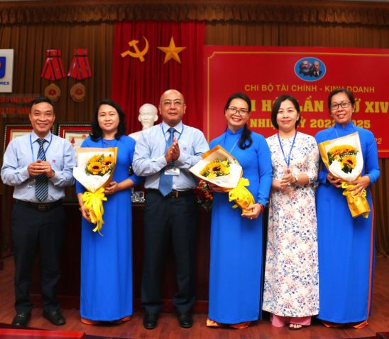 Đợt sinh hoạt chính trị sâu rộng tại Đảng bộ Công ty Xăng dầu Tây Nam Bộ