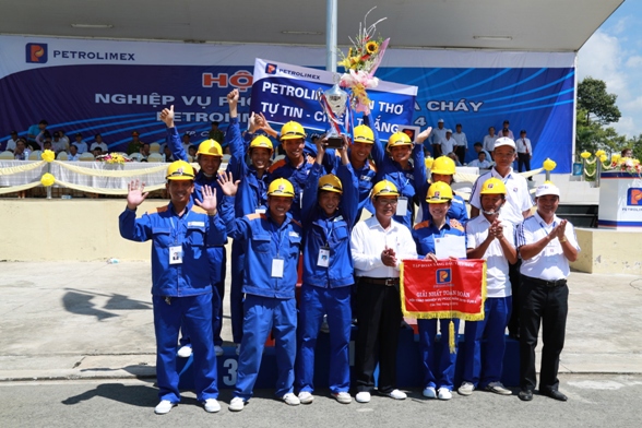Bản lĩnh vững vàng trước giặc lửa