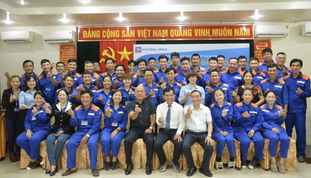 Đào tạo Kỹ năng hoạch định và kiểm soát công việc và Kỹ năng bán hàng tại CHXD