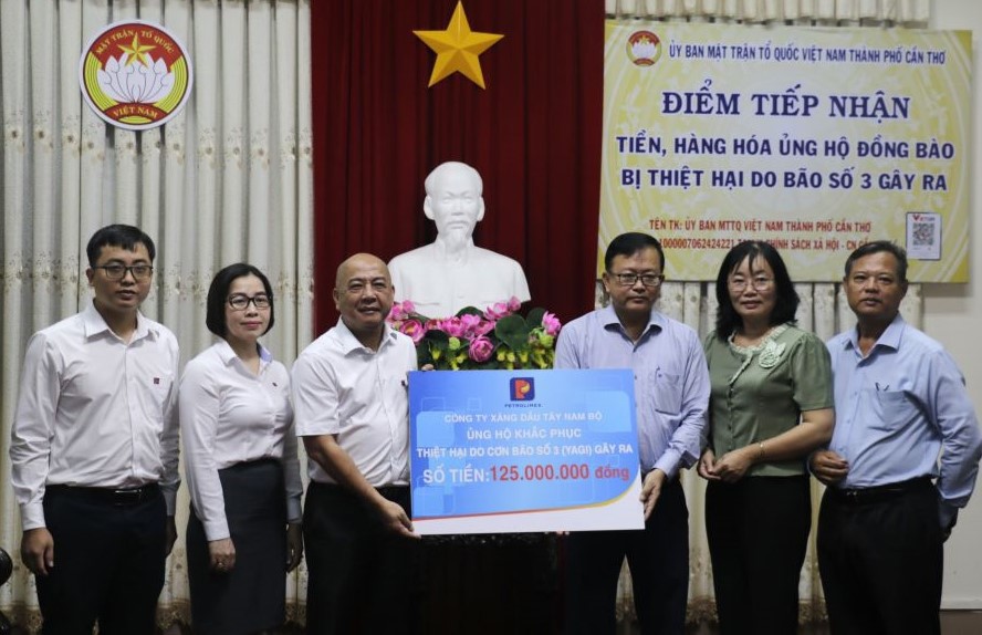Petrolimex Cần Thơ đóng góp 275 triệu đồng hỗ trợ đồng bào bị thiệt hại do cơn bão số 03 (Yagi)