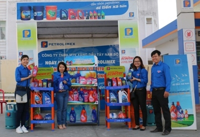 Rộn ràng Ngày hội bán hàng