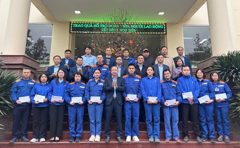 Petrolimex Thái Nguyên lan toả yêu thương qua chương trình “Tết vì người nghèo” nhân dịp Tết Nguyên đán Bính Ngọ 2026