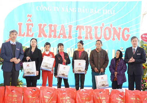 Petrolimex Bắc Thái chung tay đưa Tết đến mọi nhà