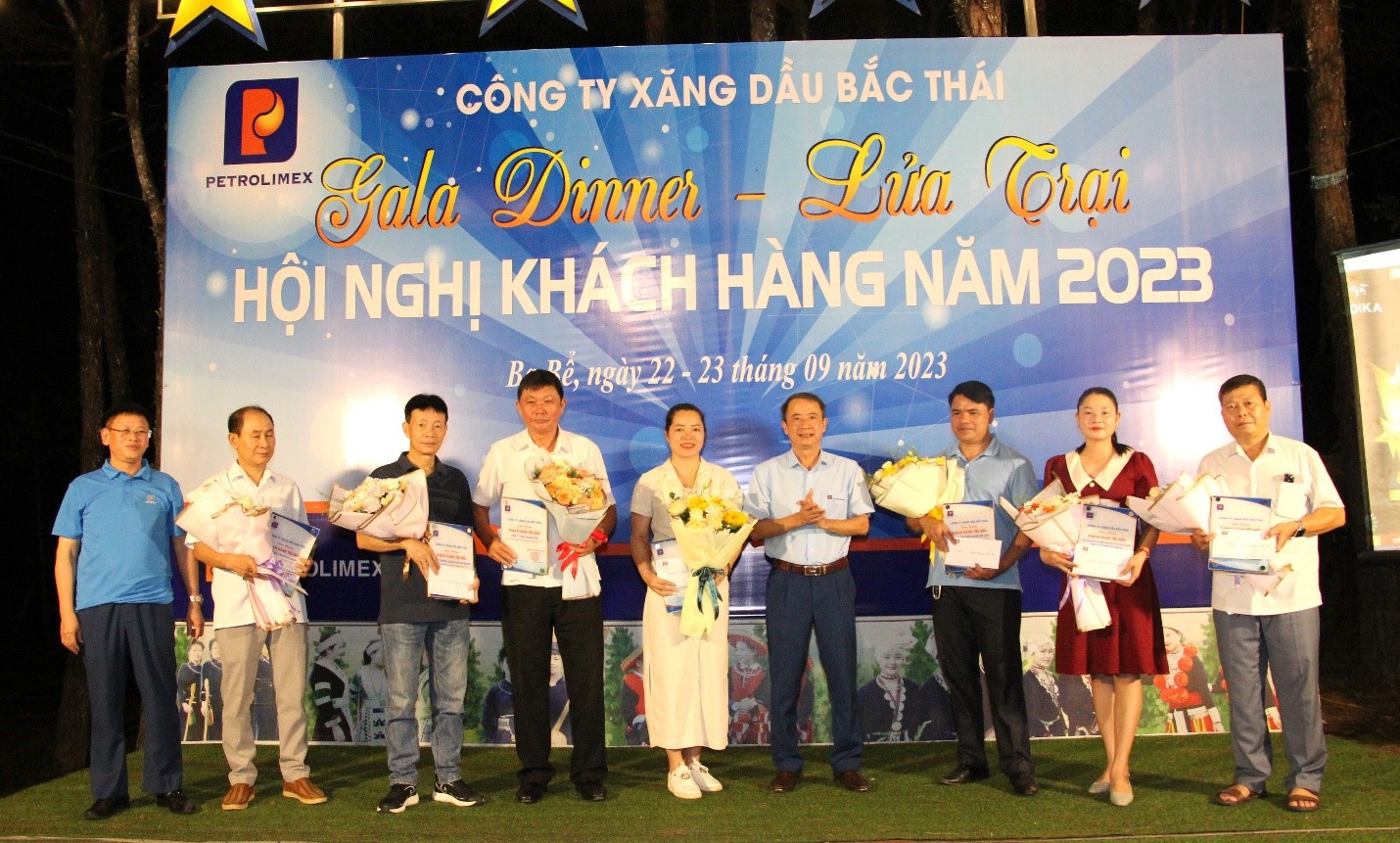 Hợp Tác - Phát Triển - Để Tiến Xa Hơn